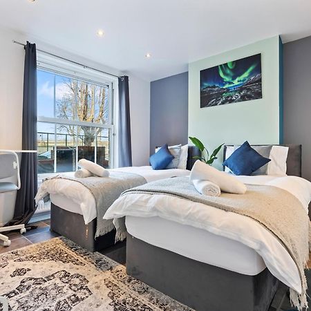 Impeccable 4-Bed House In Brixton London Βίλα Εξωτερικό φωτογραφία